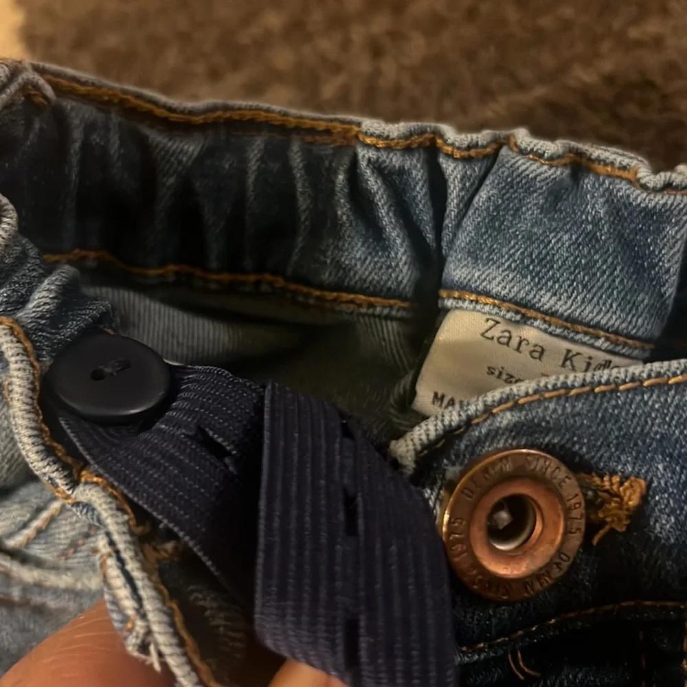Stylish Ripped Jeans. - Picture 4 of 4